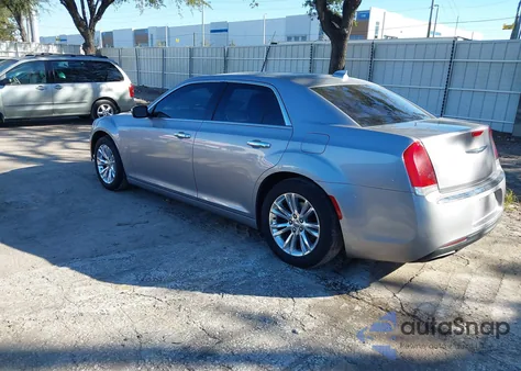 2017 Chrysler 300C из США, поврежденный, VIN 2C3CCAEG6HH646008